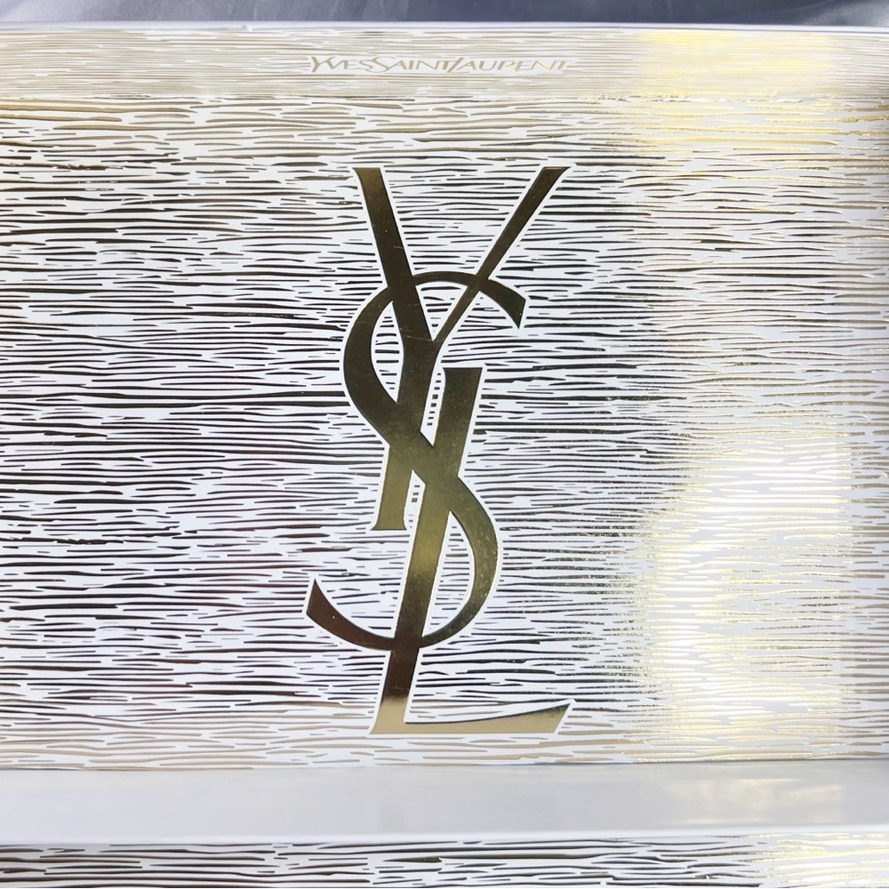 YSL♥️Original 3 Pc Set, Eau de Parfume, Necessaire Bag And Storage Box - Picture 2 of 16